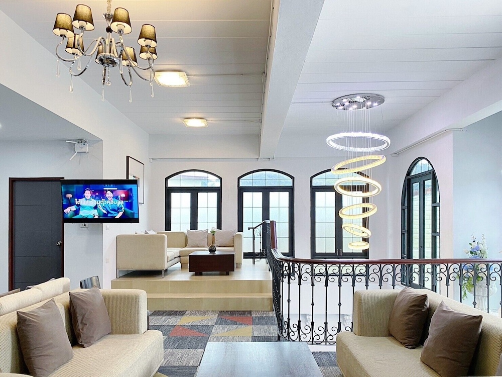 Daddy Dream Hotel and Residence 30/50