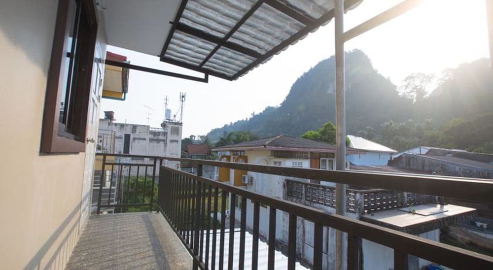 The Sleep Phang-Nga 4/28