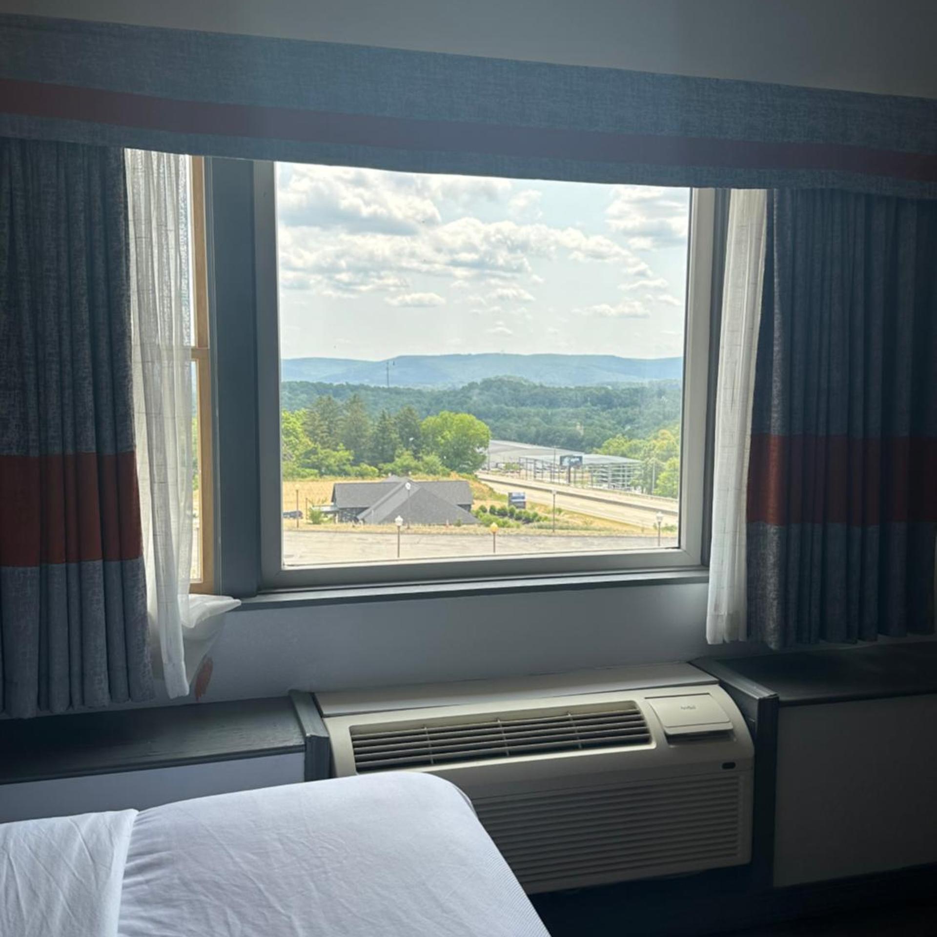 The Inn at Mountain View 10/33