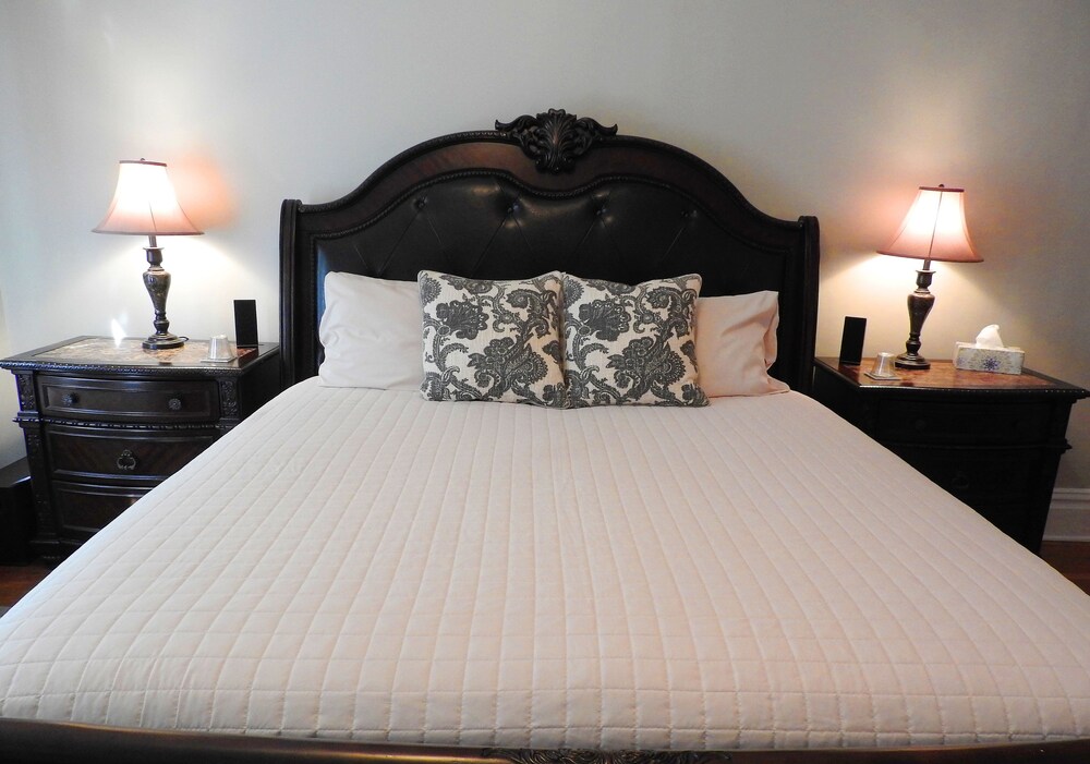 Champaign Garden Inn 22/50
