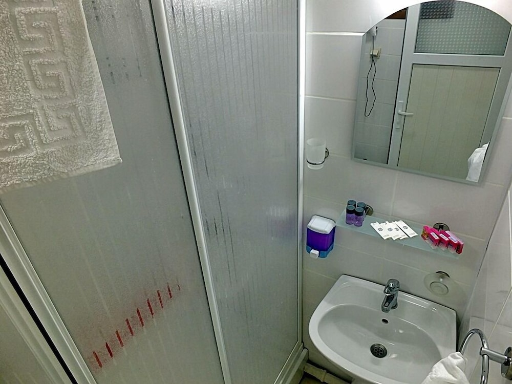Kadikoy Port Hotel 53/55