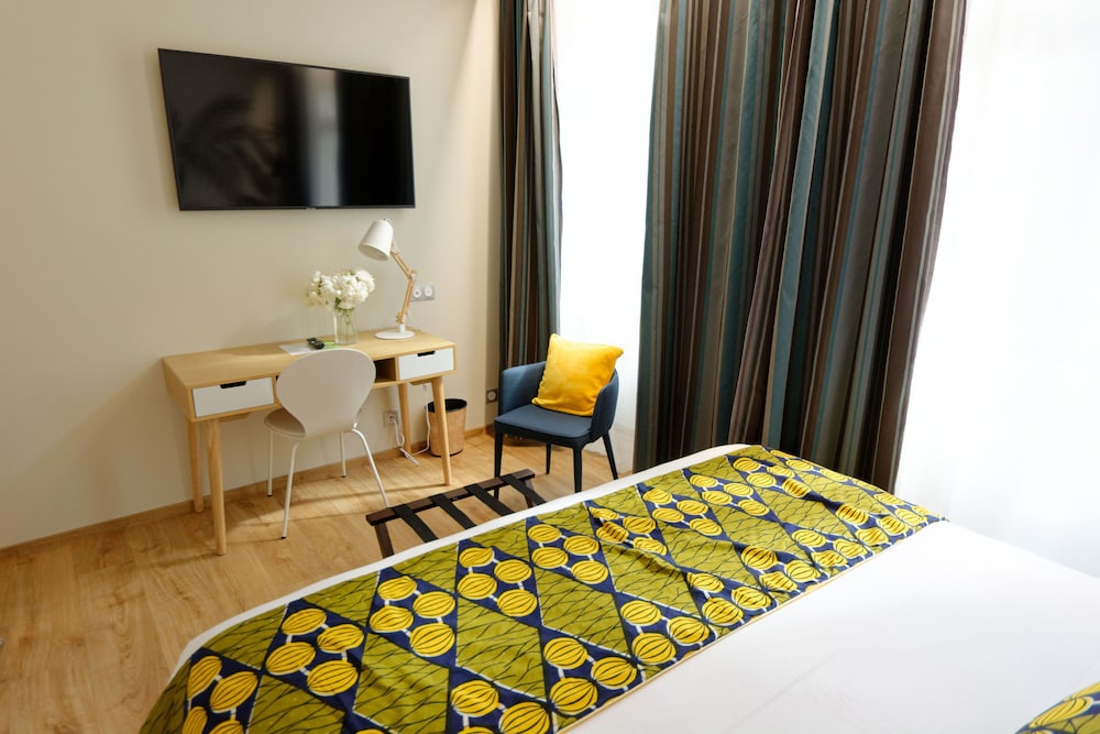 Hotel Moderna 20/50