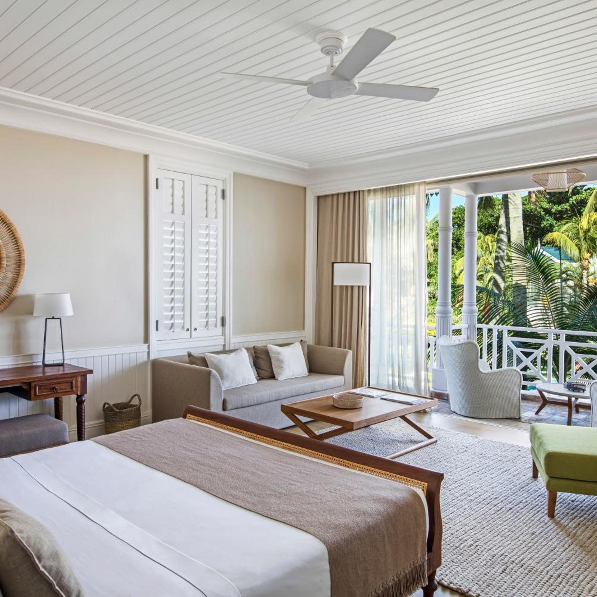 Deluxe Suite Sea View - Adults Only