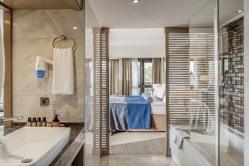 Junior Suite, Land View