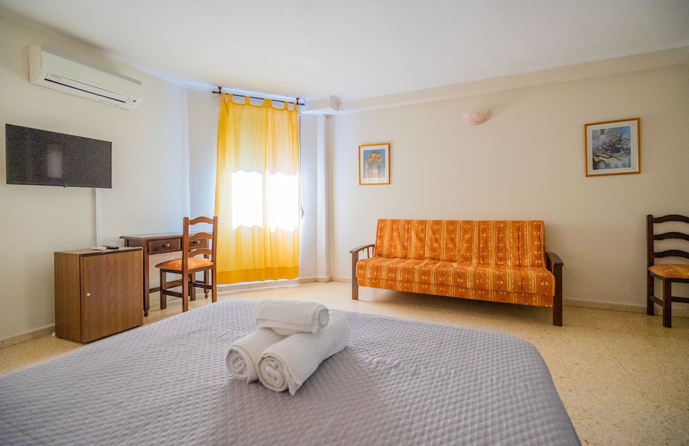 Hotel Velis 17/50