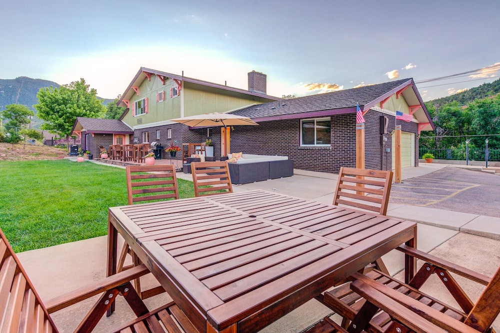 INNhale Cannabis Friendly B&B - Adults Only 40/55