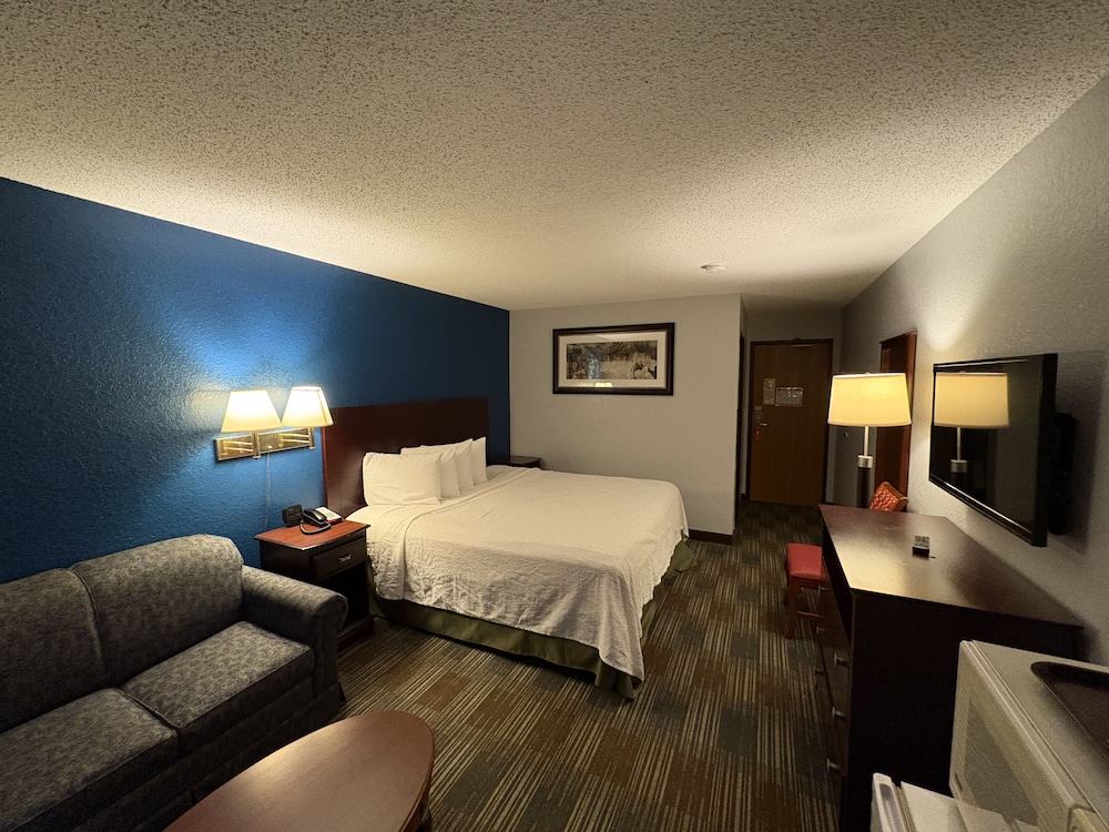 Corning Inn 15/48
