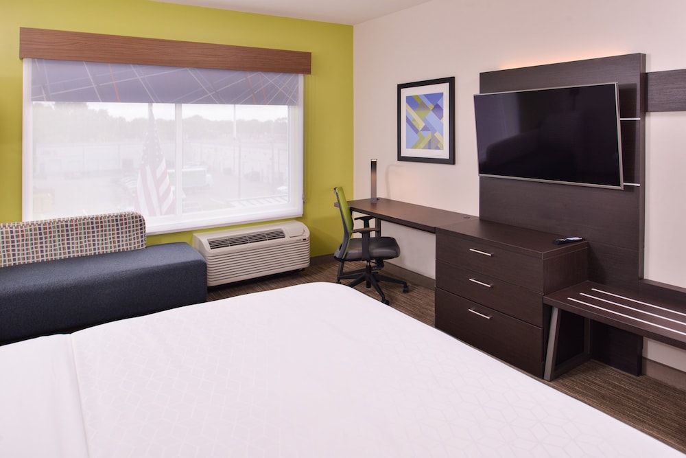 غرفة قياسية بسرير كينج، Holiday Inn Express and Suites - Mall of America - MSP Airport 2/7