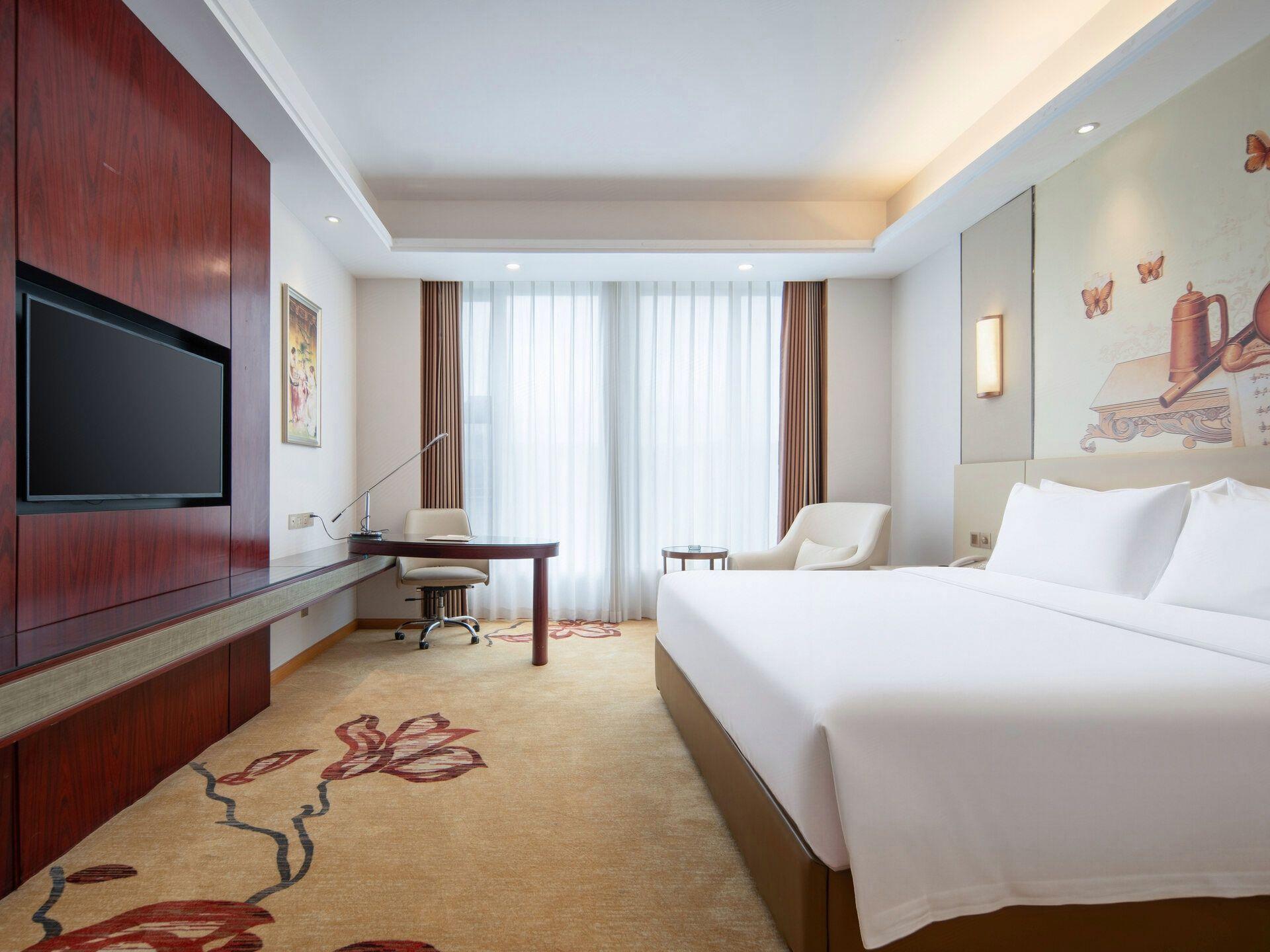 Vienna International Hotel Luotianxian 32/49