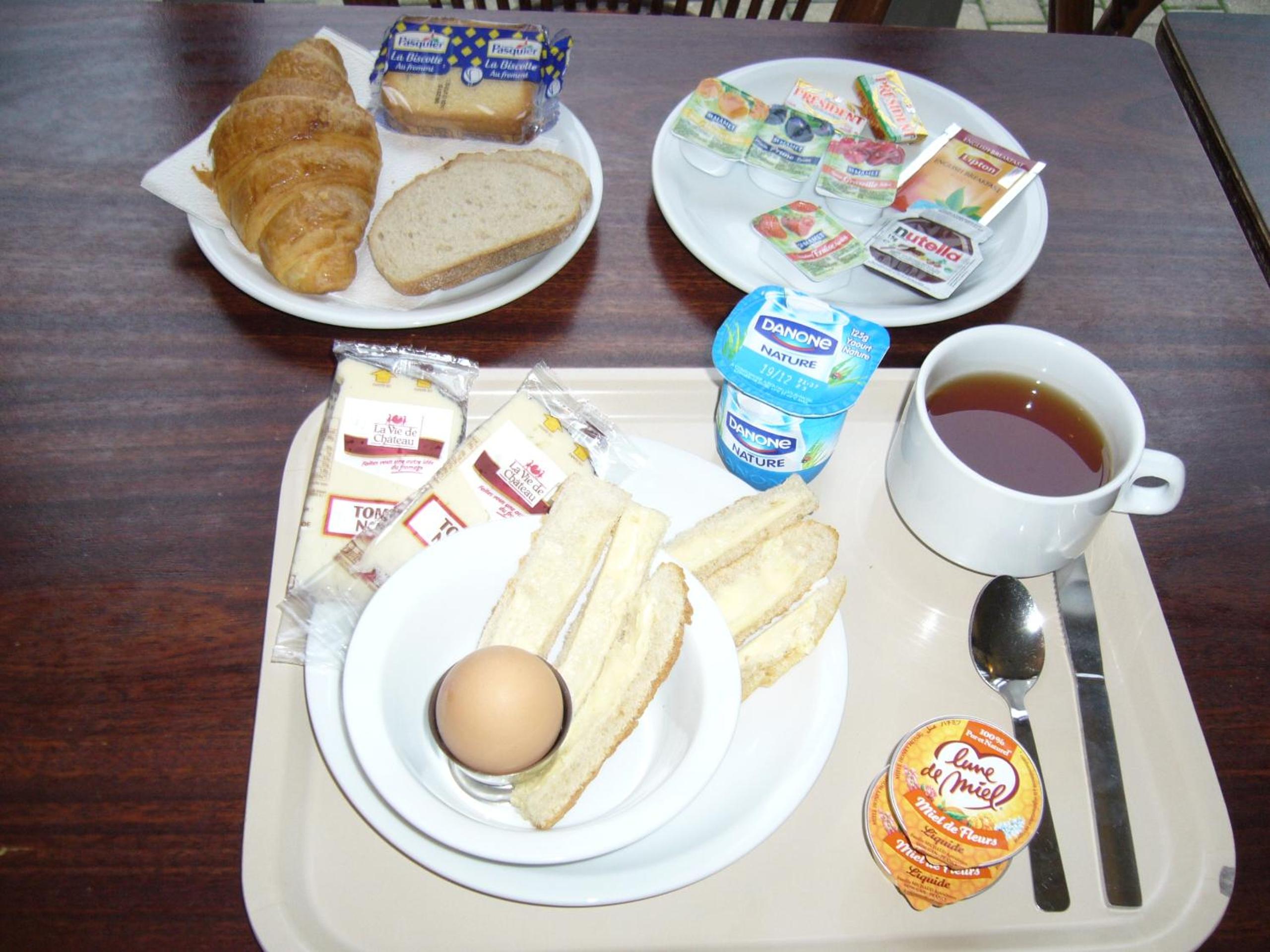 EGG HOTEL - HOTEL LES GENS DE MER Dieppe 28/48