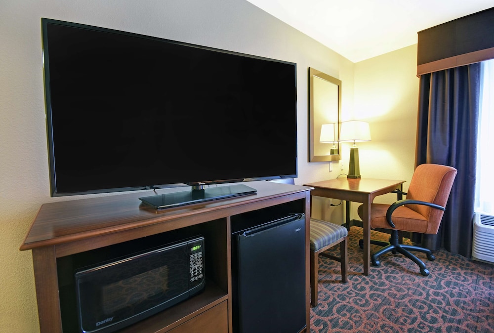 Hampton Inn Beloit 48/56