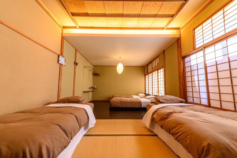 Aibiya (ex High Quality Hostel AIBIYA) 4/31
