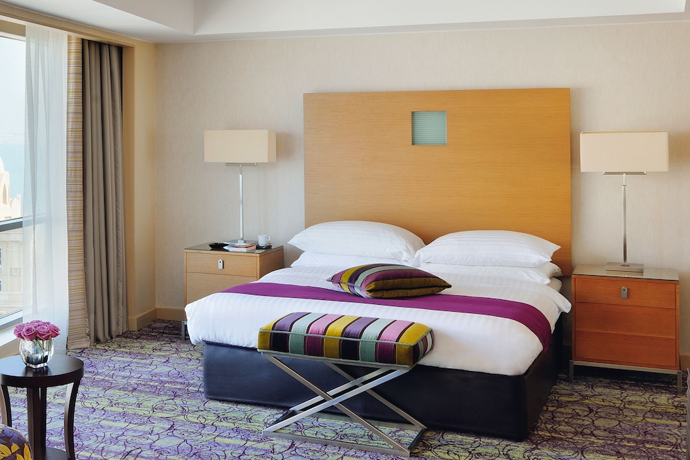Qabila Westbay Hotel by Marriott 26/65