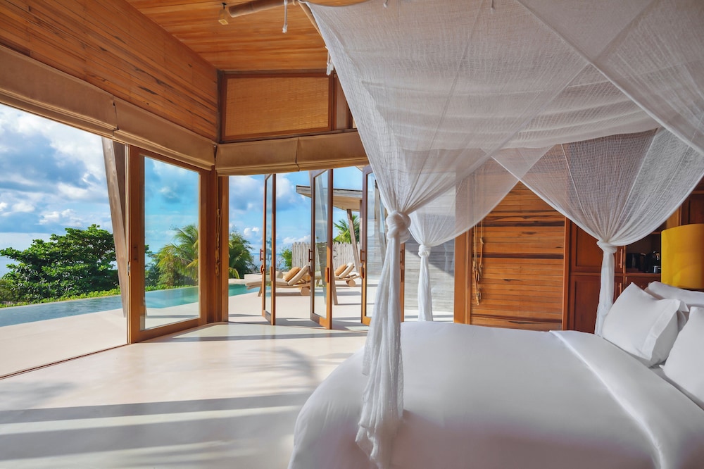 4 Bedrooms, Pool, Villa, Twin Beds, 3 King Beds, Ocean View