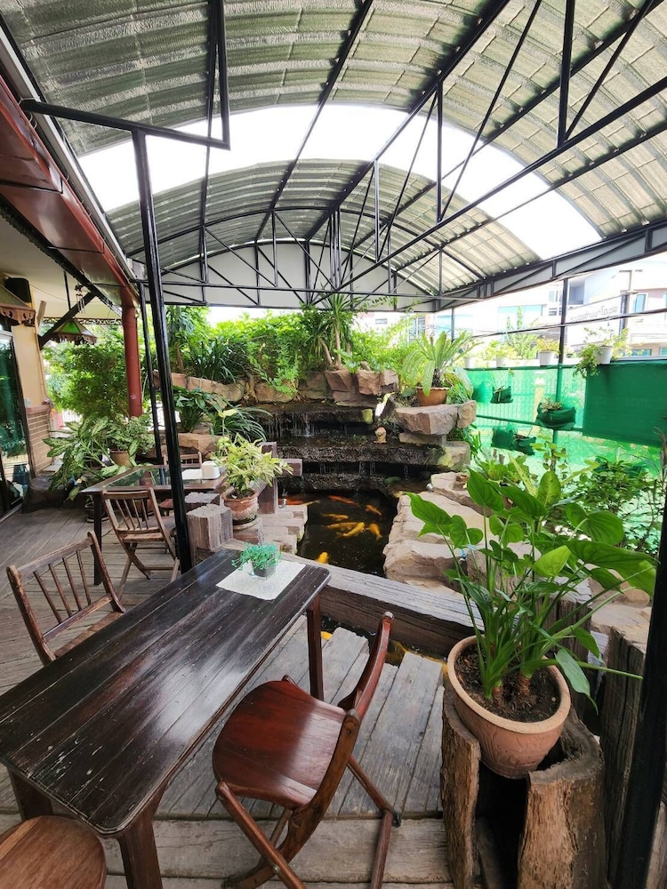 Rayong Lanna Hotel 44/56
