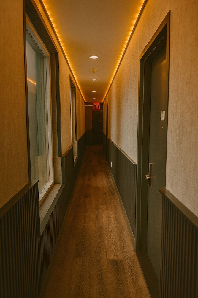 Bkway Hotel Brooklyn 4/31