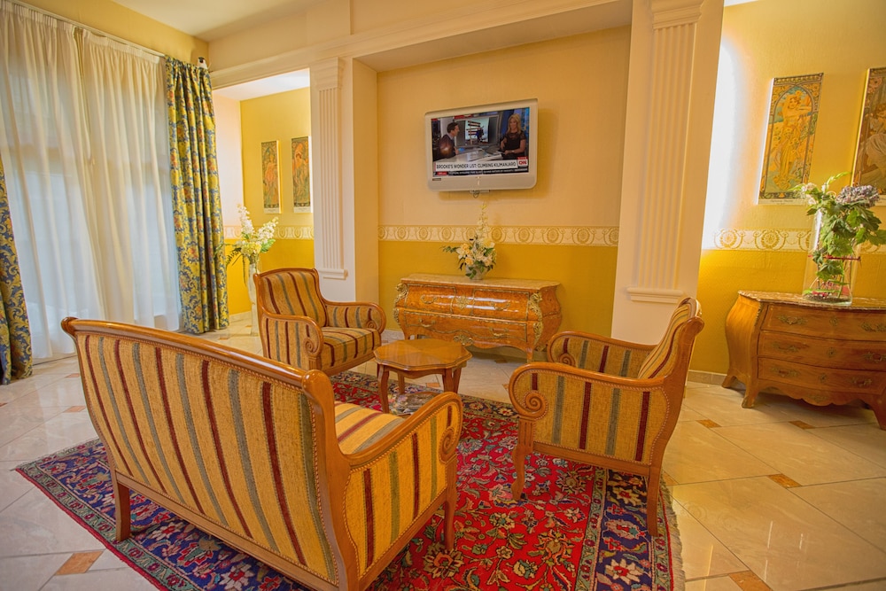 Tyl Hotel 23/39
