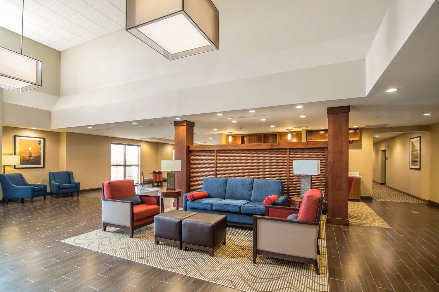 Comfort Suites Dodge City, KS 24/39