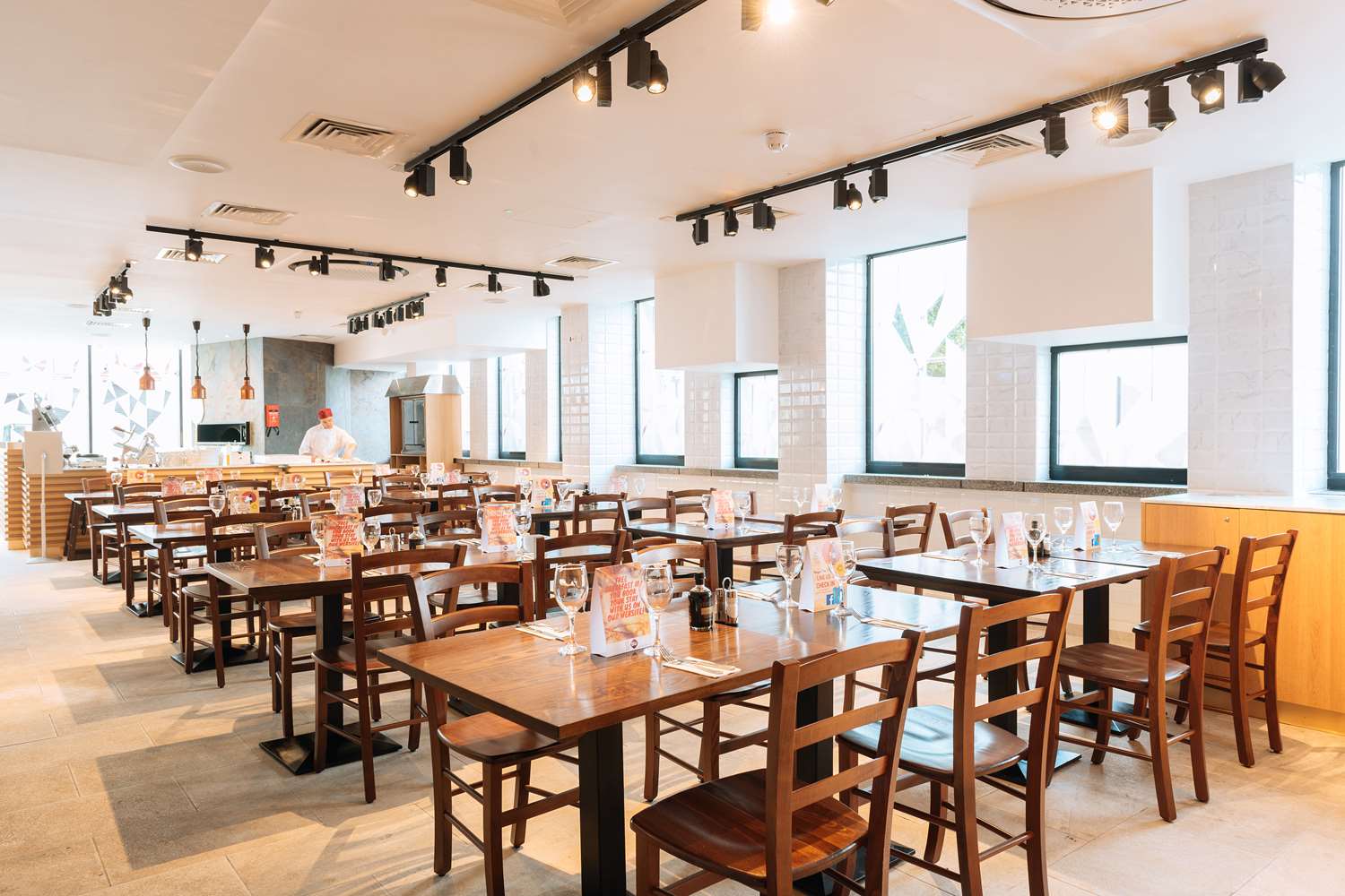 Best Western Plus London Wembley Hotel 24/27