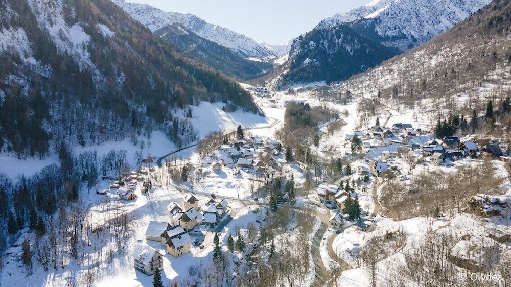 olydea les hameaux de la perriere