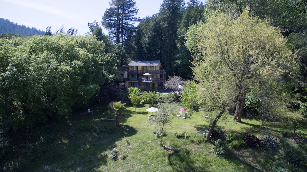 River View Garden Resort 63/68