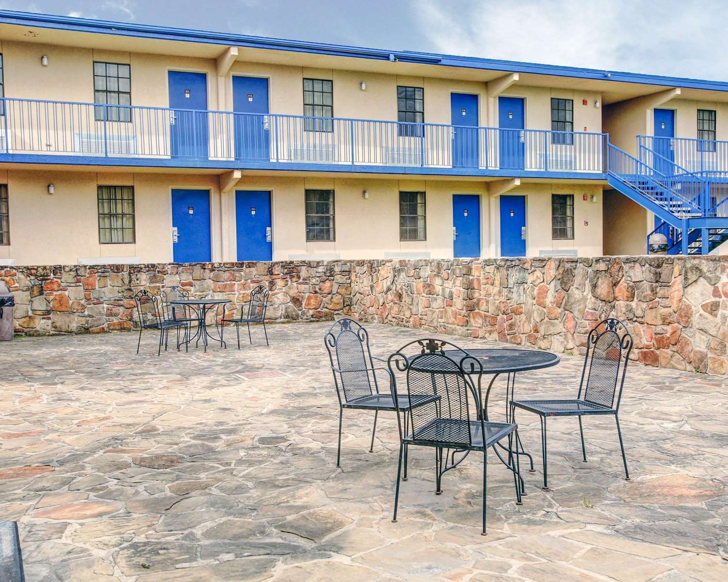Rodeway Inn New Braunfels - San Antonio Area 32/39