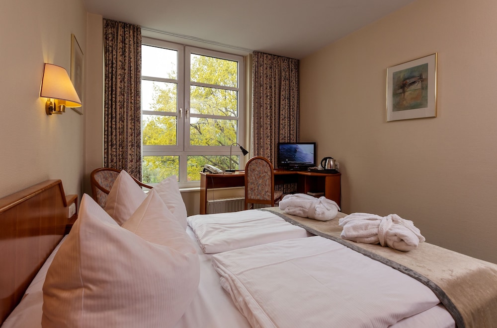 SensCity Hotel Berlin Spandau 33/56
