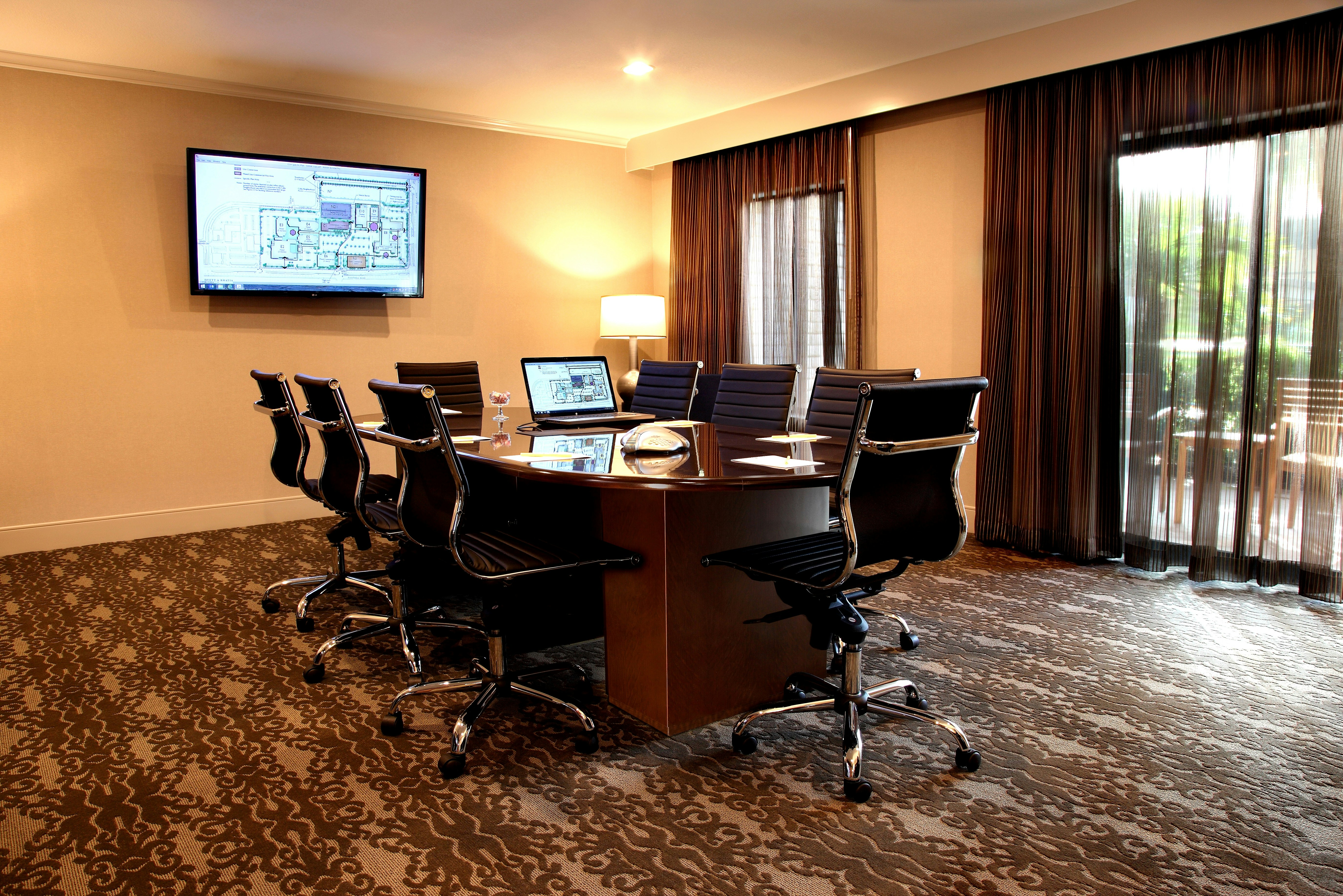 Doubletree By Hilton Claremont 42/58