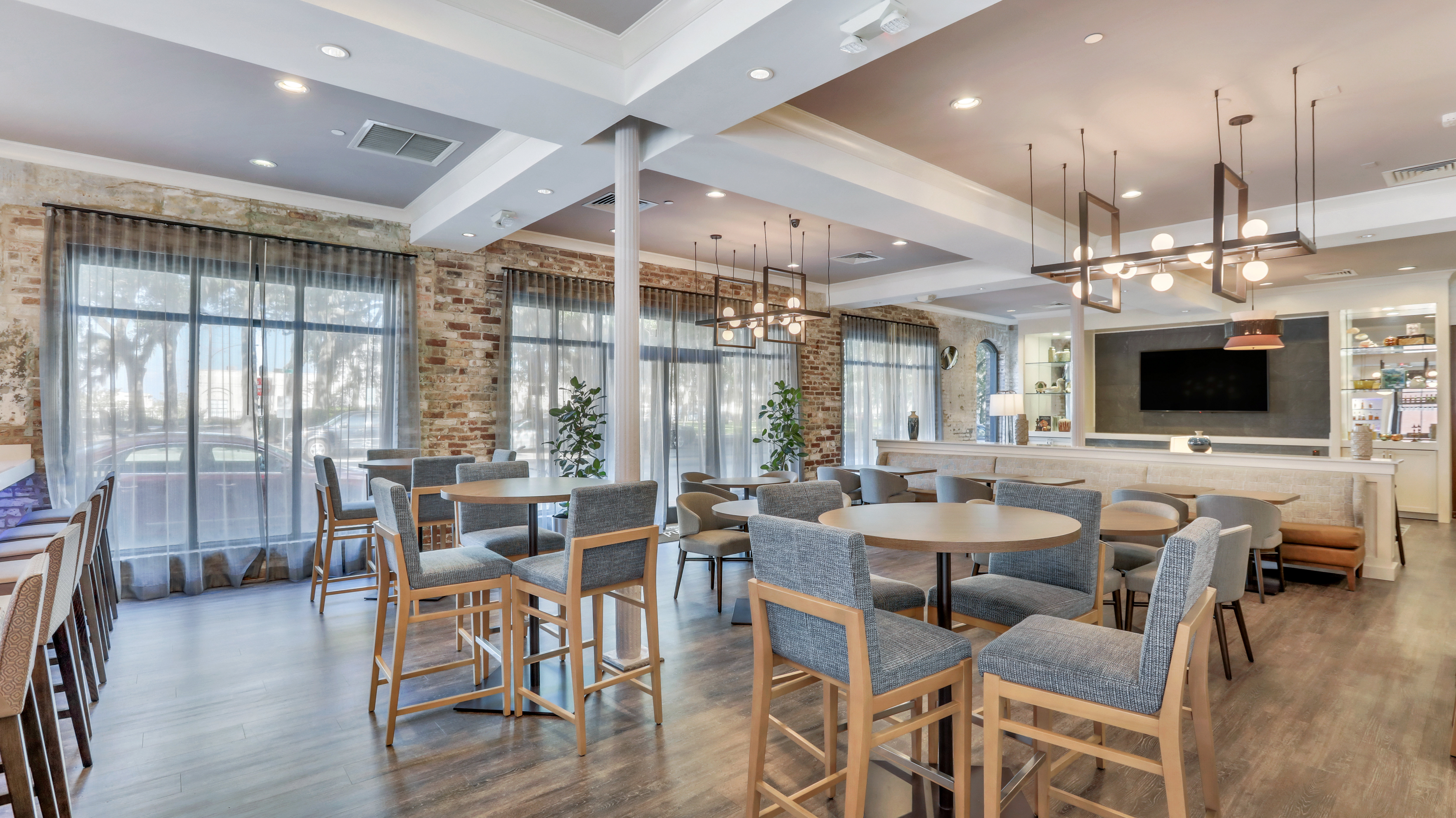 Staybridge Suites Savannah Historic District 33/52
