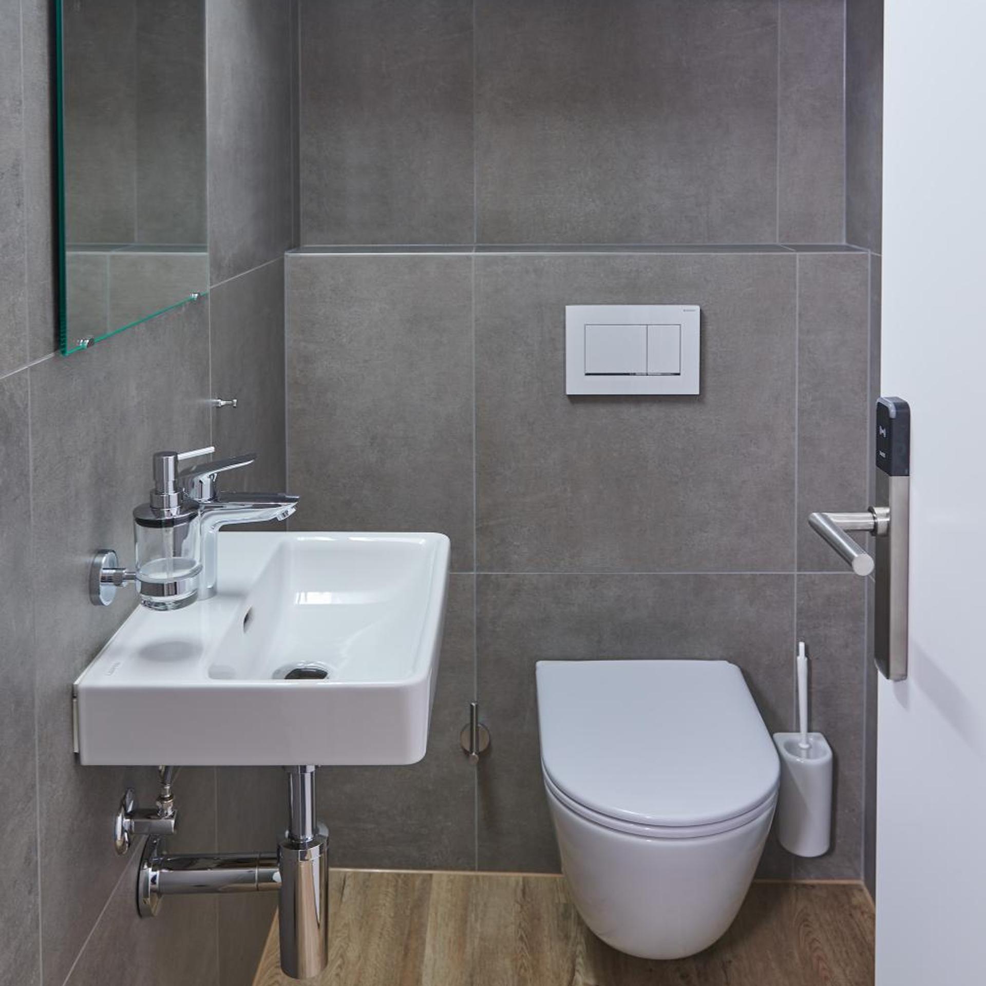 غرفة قياسية بسرير مزدوج، Hotel Jager Jeuss - Murten - Self-Check-in 6/6