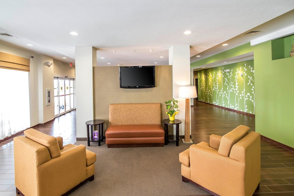 Sleep Inn & Suites Haysville - Wichita South 40/58