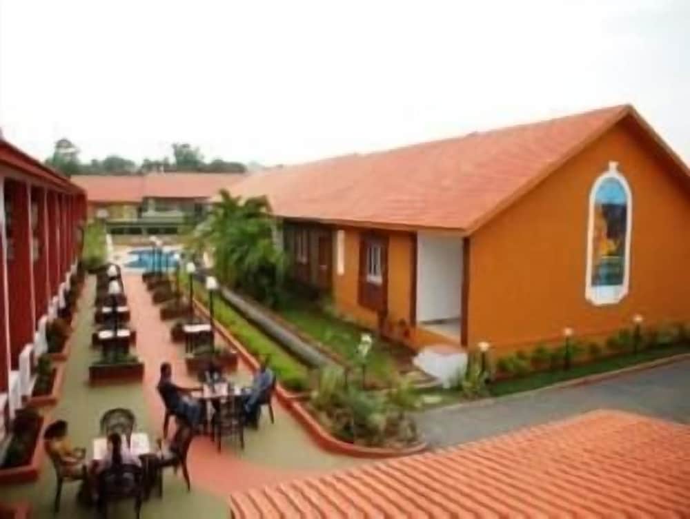 GINGER TREE BOUTIQUE RESORT 31/32