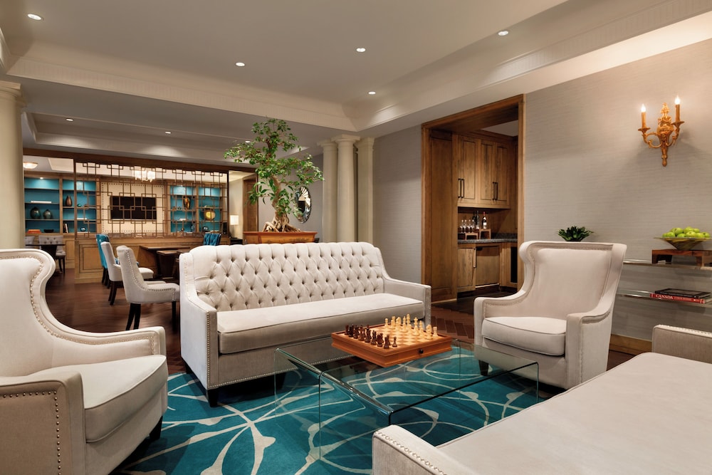 Fairmont Chateau Laurier Gold Experience 13/24