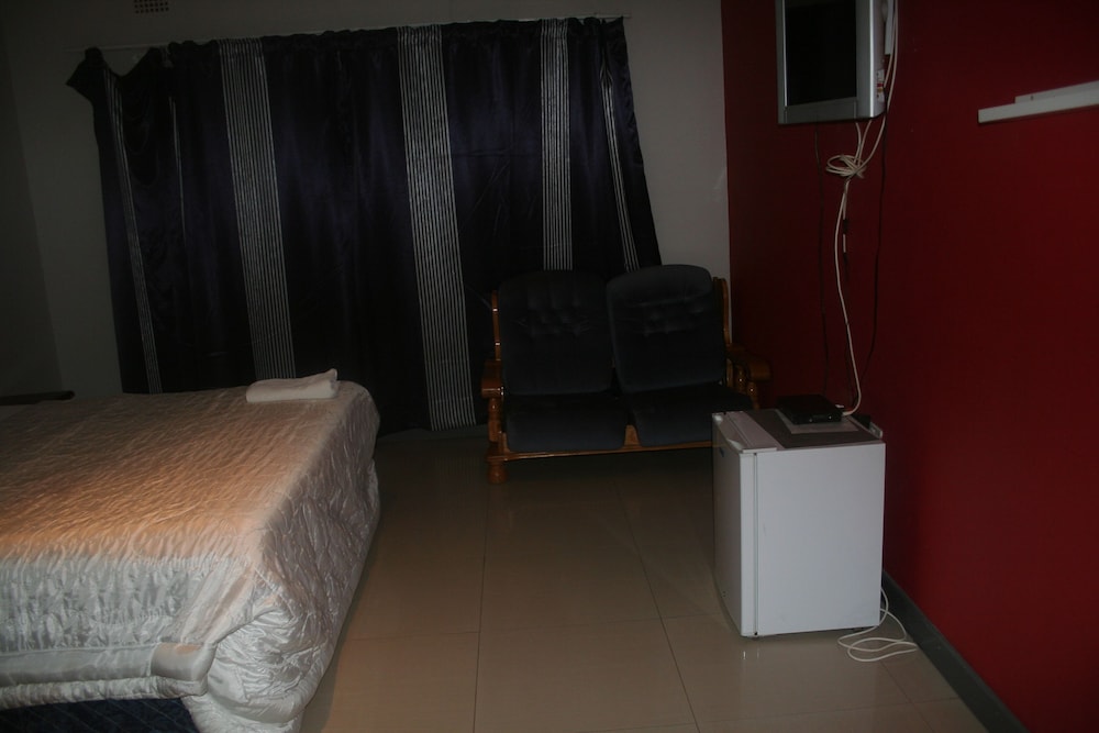 1 BEDROOM, DOUBLE OR TWIN BED, ACCESSIBLE