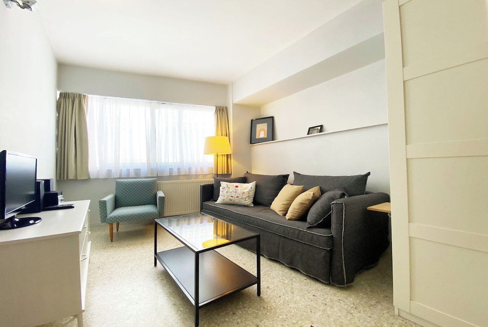 Live In Athens Short Stay Apartments 29/50