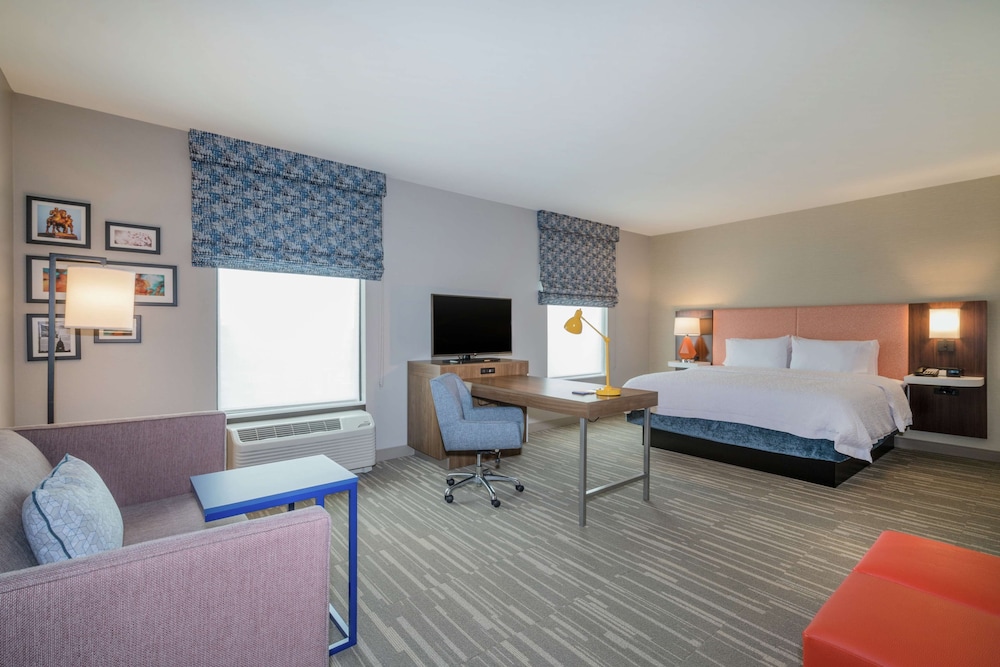 Hampton Inn & Suites Glenarden/Washington DC 15/40