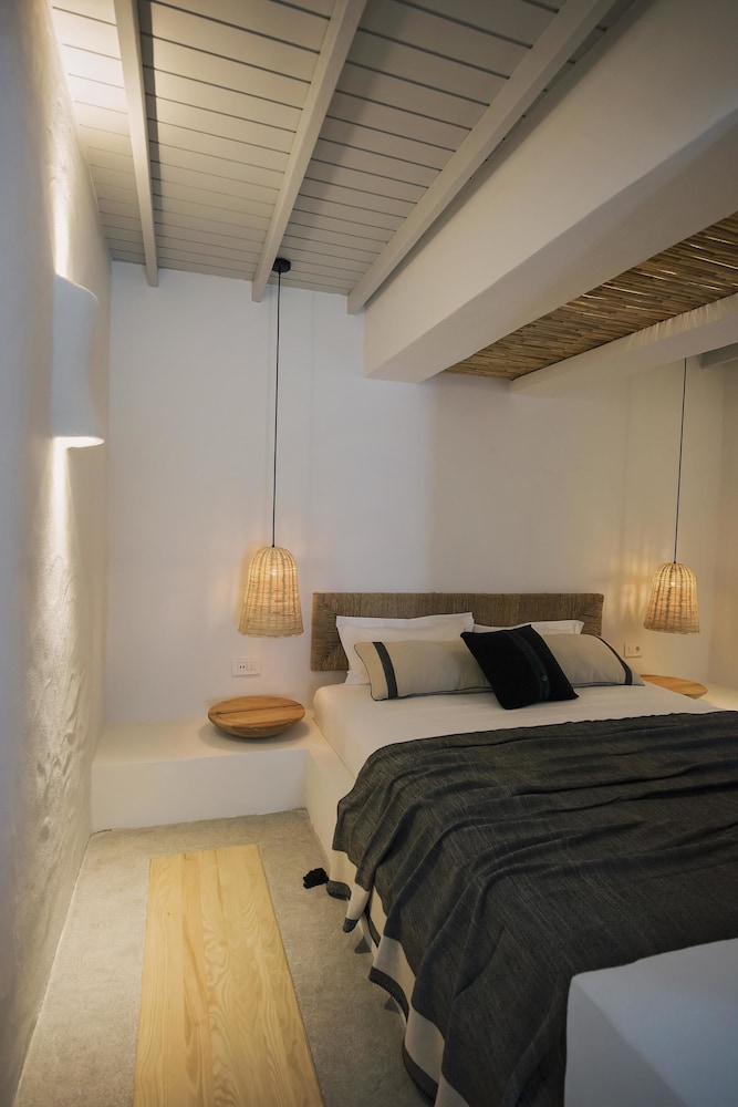 Yacht Boheme Hotel – Boutique Class – Adults Only 24/50