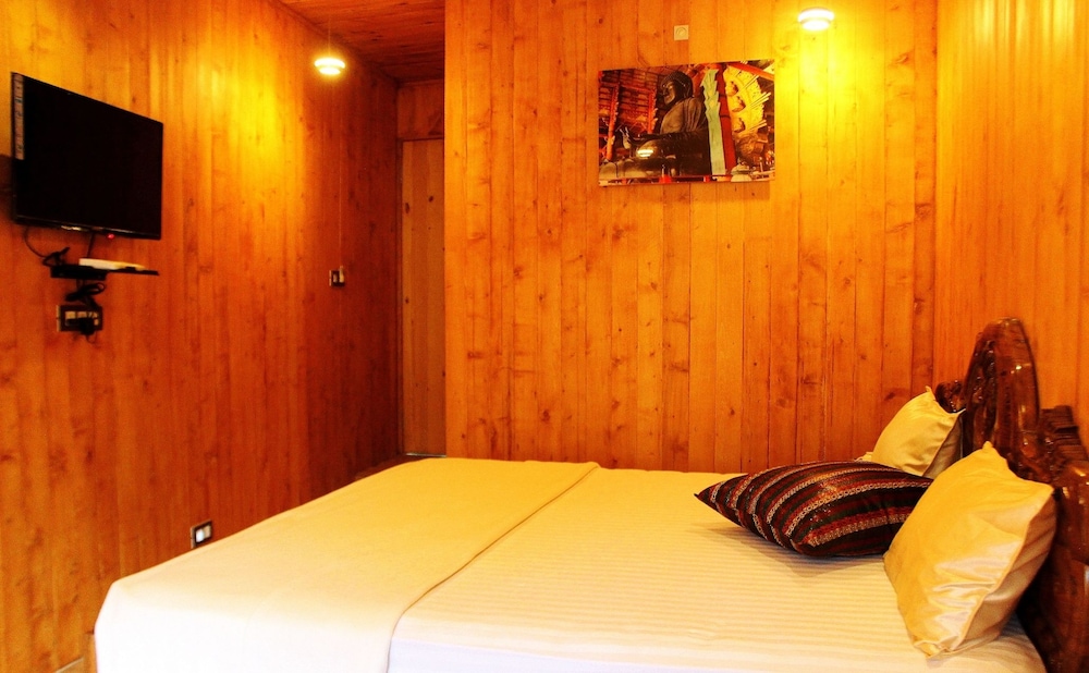 Hotel Toppers Corner Mount Abu 43/67
