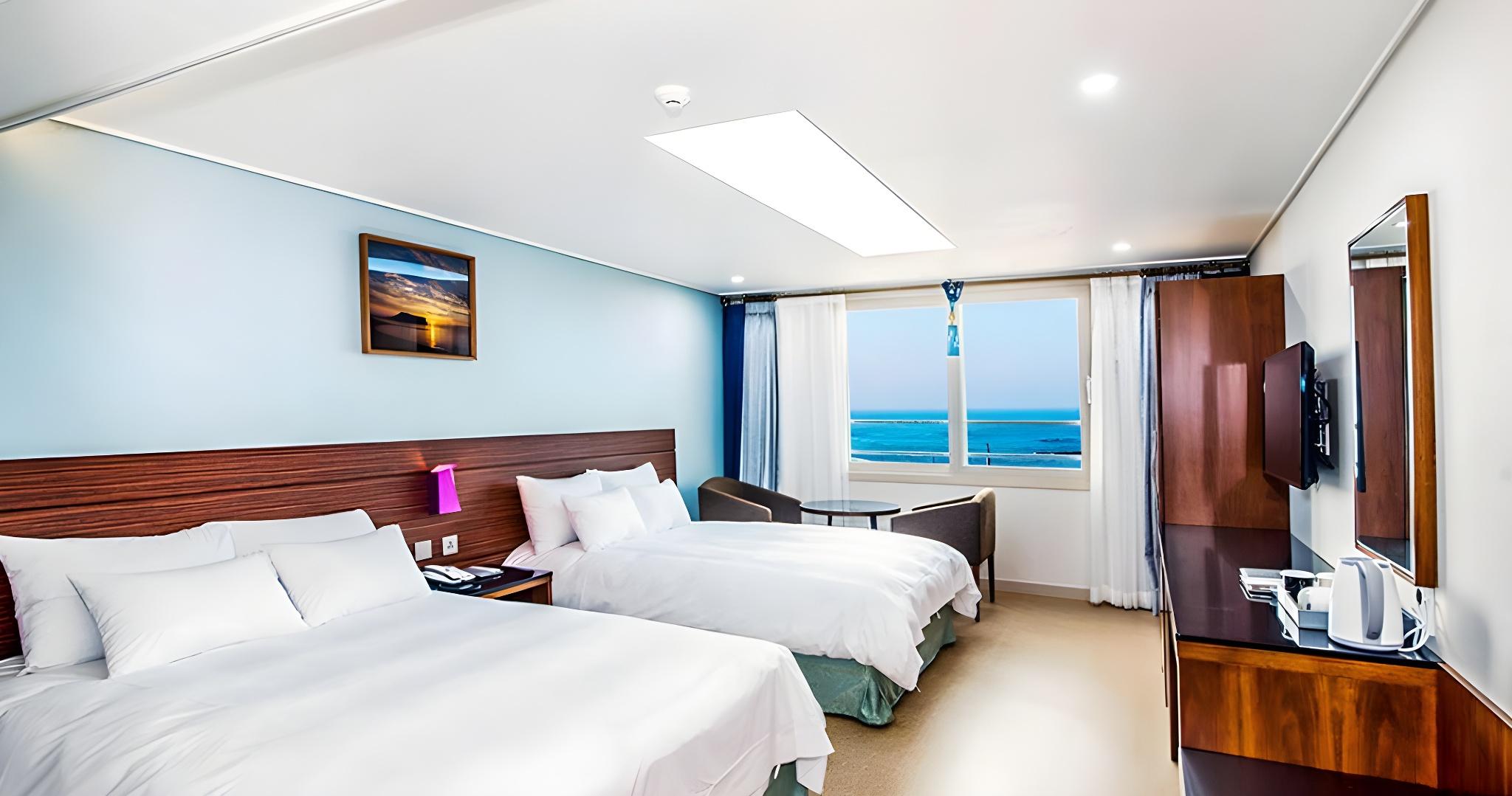 Ocean, Suite, Twin Beds