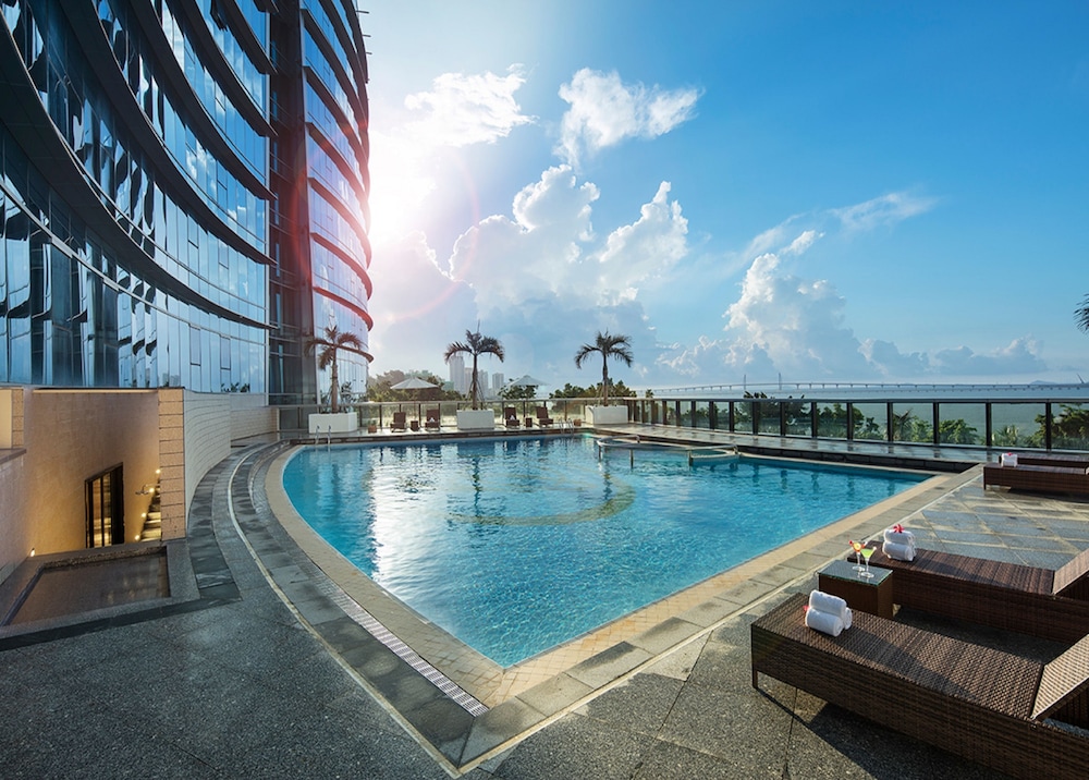 Grand Bay Hotel Zhuhai 44/50