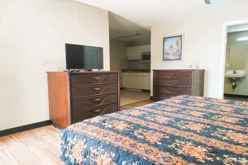Studio Inn Suites 32/35