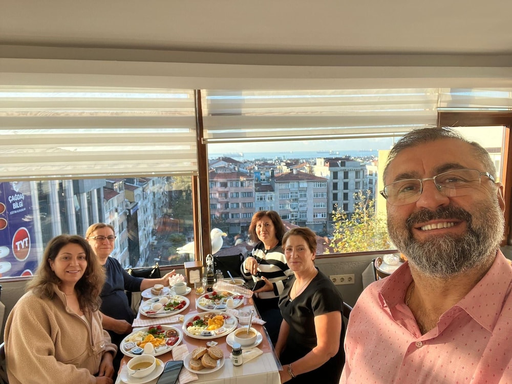 Naila Hotel 53/69