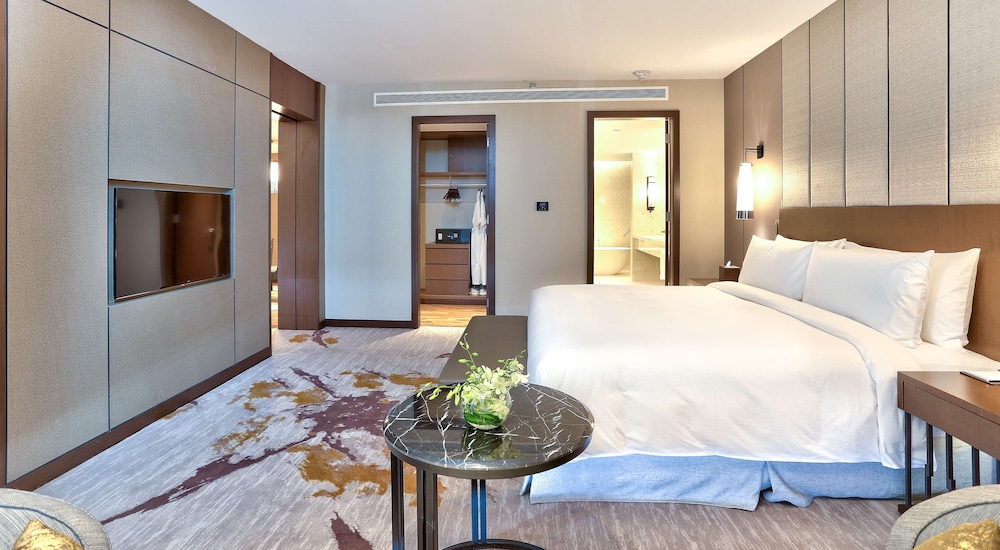 Hilton Kota Kinabalu 10/46