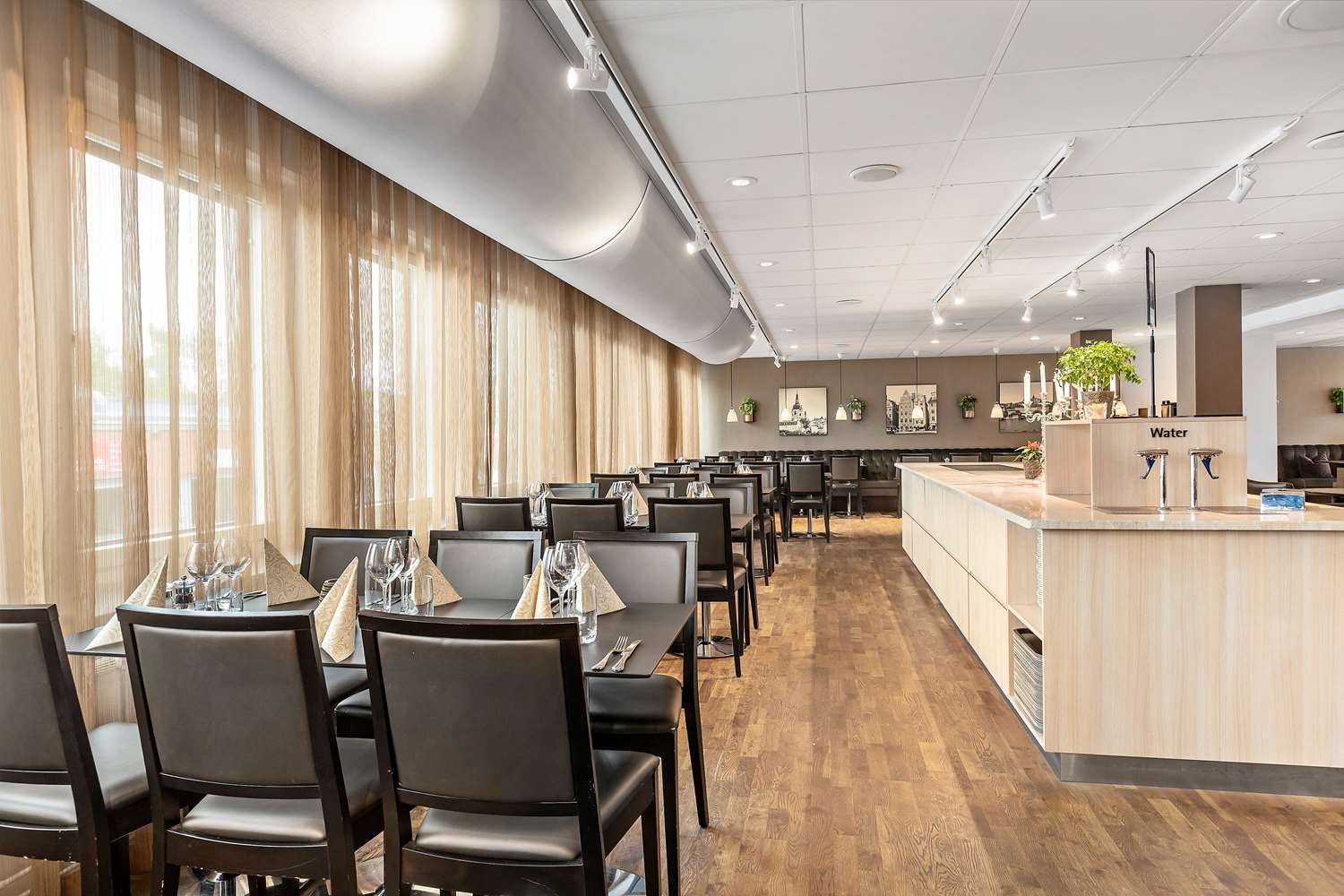 Best Western Plus Park Airport Hotel 16/17