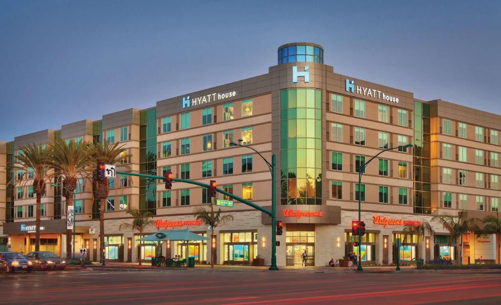 HYATT HOUSE AT ANAHEIM RESORT/CONVENTION CENTER in ANAHEIM - CA