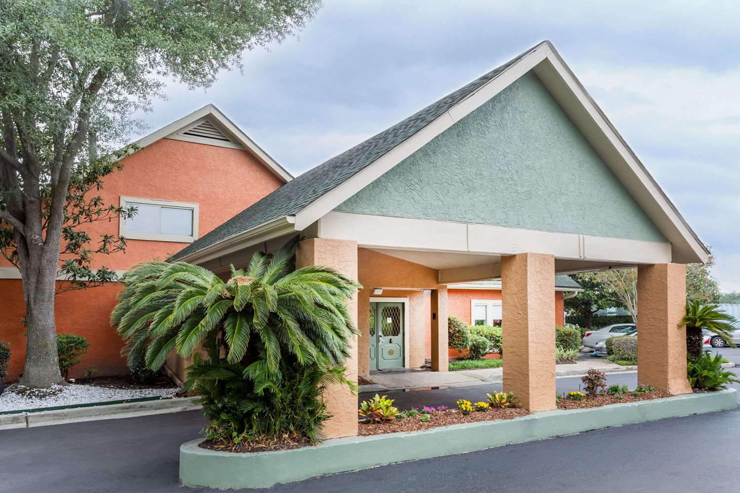 Extended Stay of Charleston 2/24