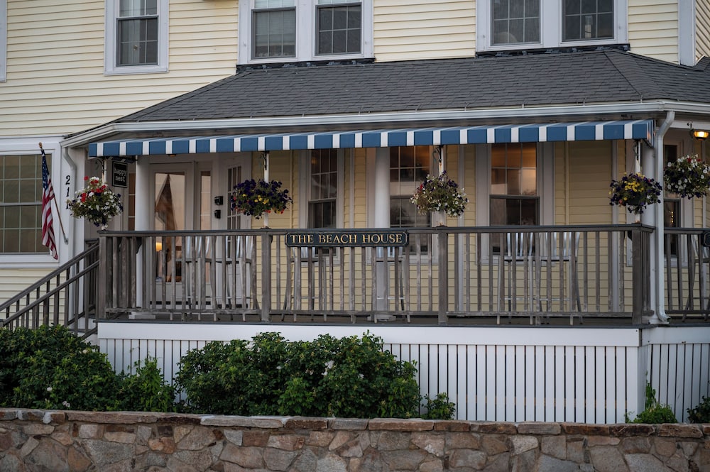 Beach House Inn in Kennebunk - ME