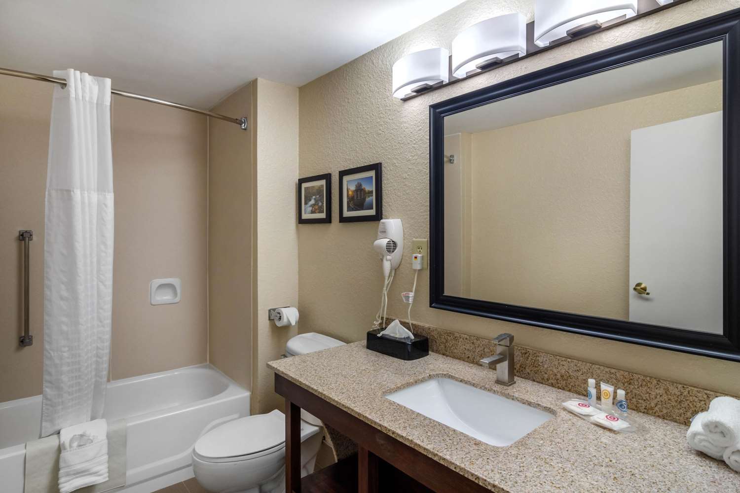 جناح بسرير كينج، Comfort Suites Woodstock - Atlanta North 3/4