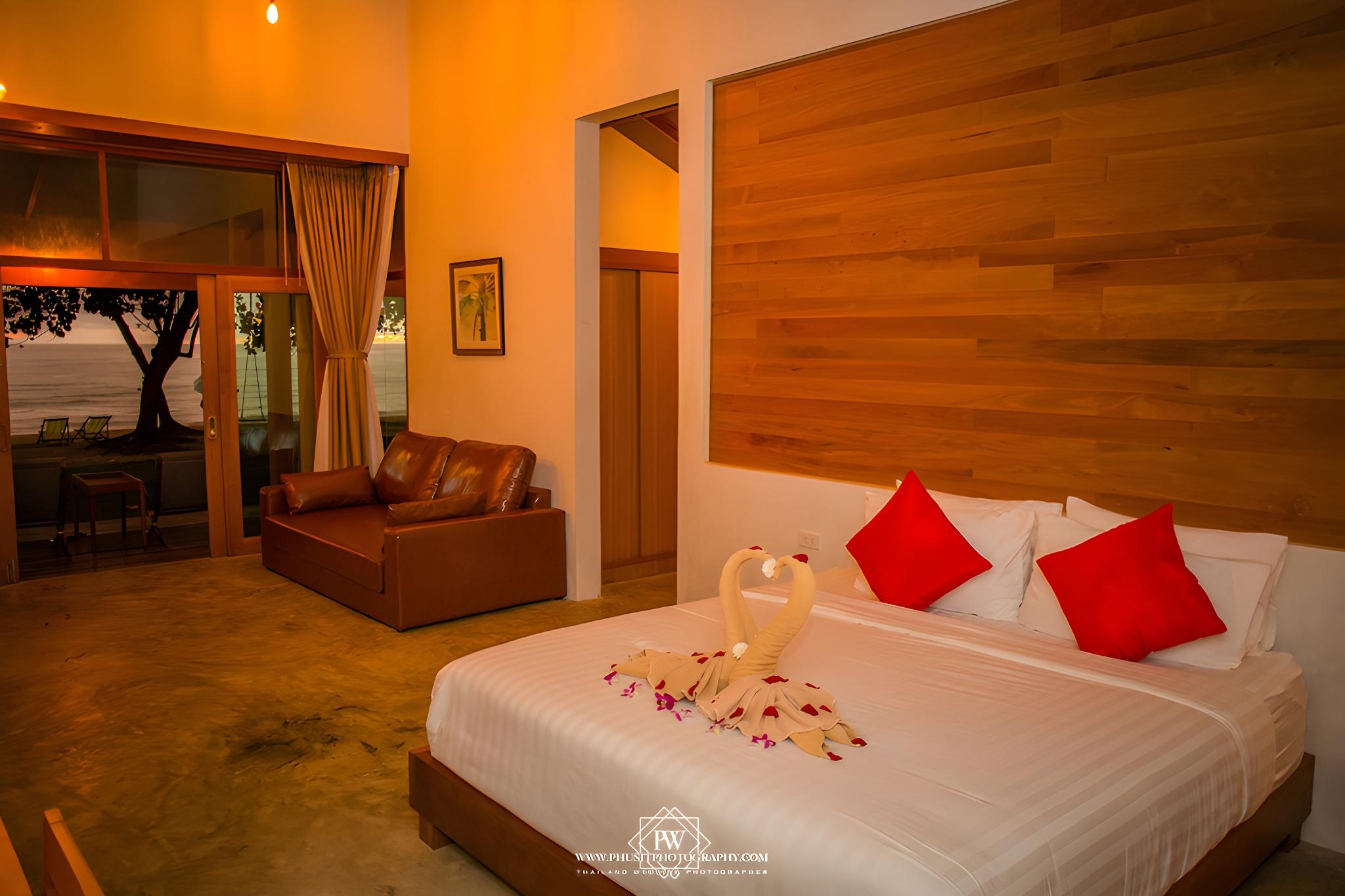 Villa, King Bed, Beach Front, Sofa