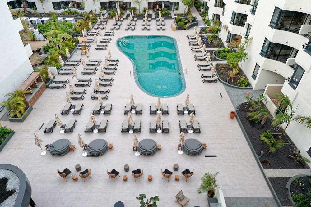 HOVIMA Suites Costa Adeje in ADEJE